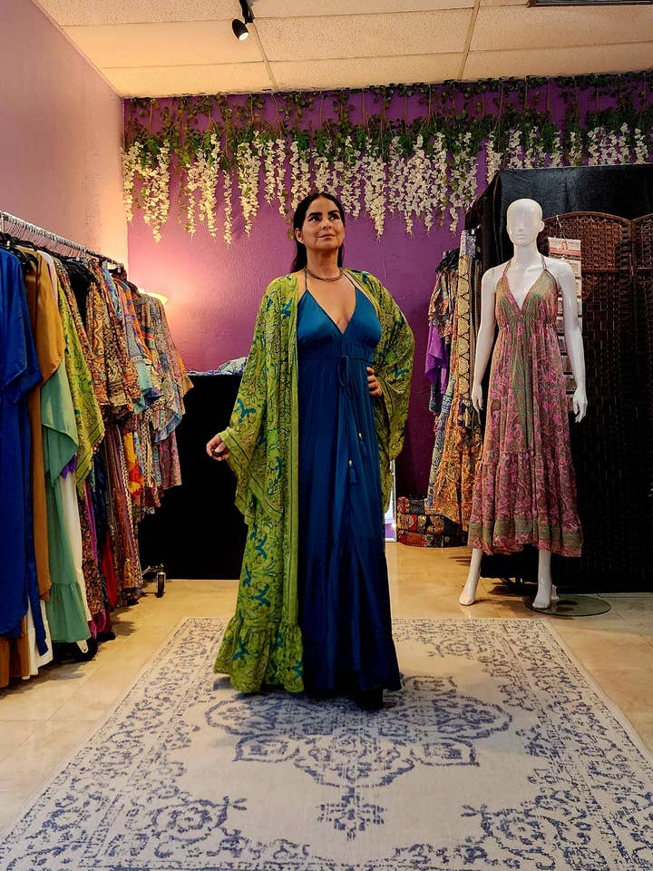 Baladev Boutique - Wholesale Kimono - Women's - Long kimono with frill6