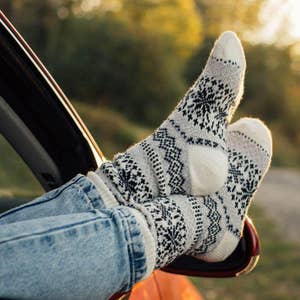 Cozy Cabin Socks For Women: The Perfect Winter Accessory - Nordic