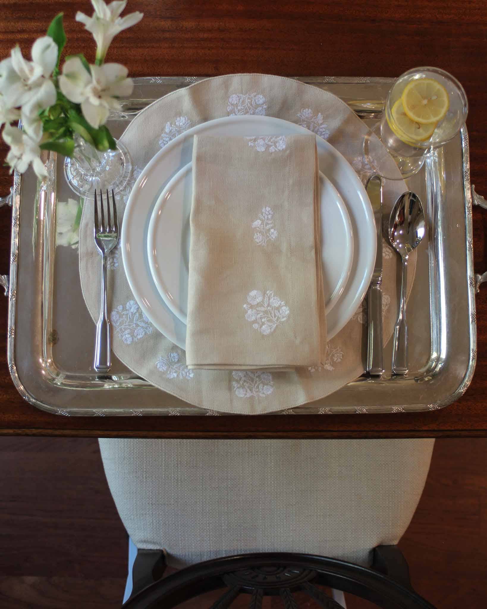 Natural White Embroidered Dinner Napkins in Linen Cotton, Set of Four for wholesale on Faire5