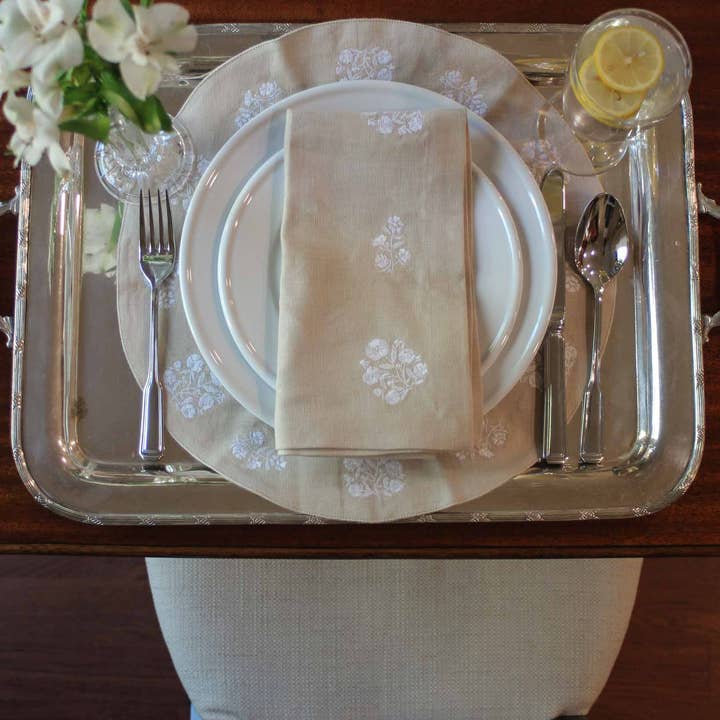 Natural White Embroidered Dinner Napkins in Linen Cotton, Set of Four for wholesale on Faire5