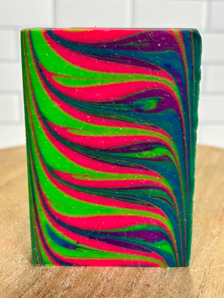 Taiwan Swirl Geitenmelkzeep VOORBESTELLING VERZENDDATUM 2 JULI voor wholesale door Holladaycandleco