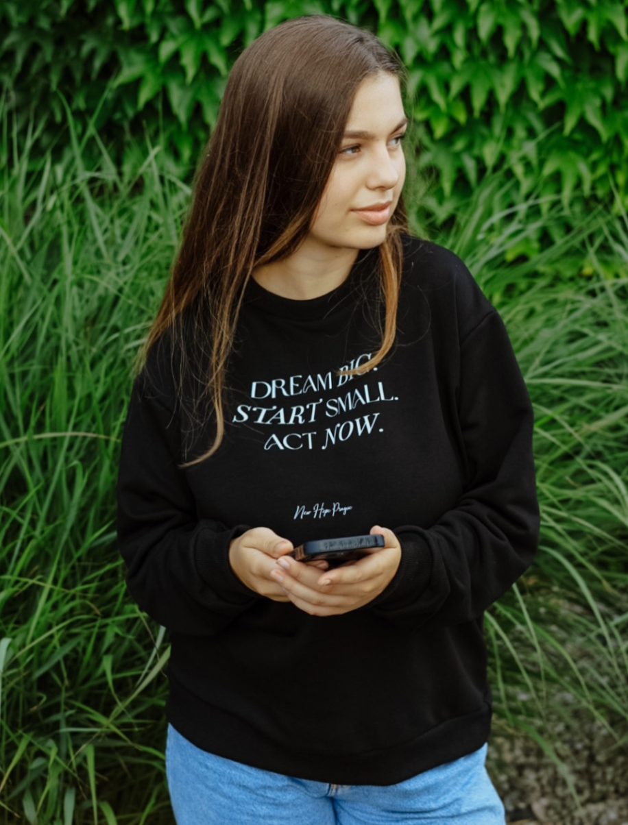 New Hope | Textile Souvenirs & Custom Branding - Wholesale Graphic Sweatshirt - Women's - Unisex cotton sweatshirt with unique Prague print(139S)0