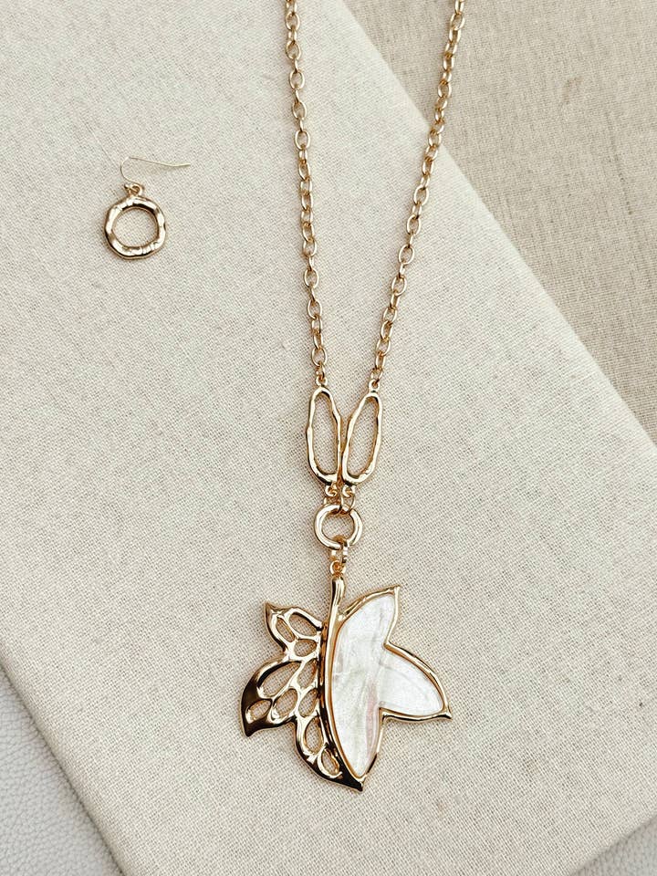 Gold Maple Leaf Pendant Necklace Set for wholesale by Juniper Wish