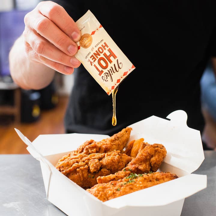 Mike's Hot Honey - Wholesale Honey - Mike’s Hot Honey Squeeze Packets (case of 100)