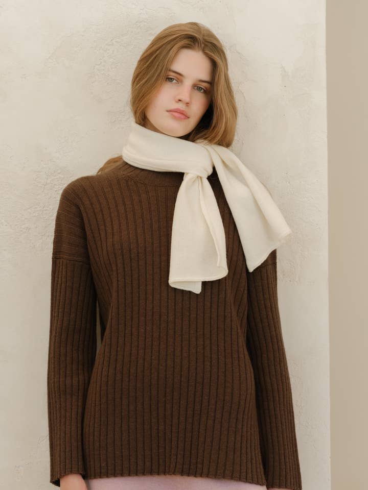 Cashmere Mix Jabot for wholesale by Lèmme