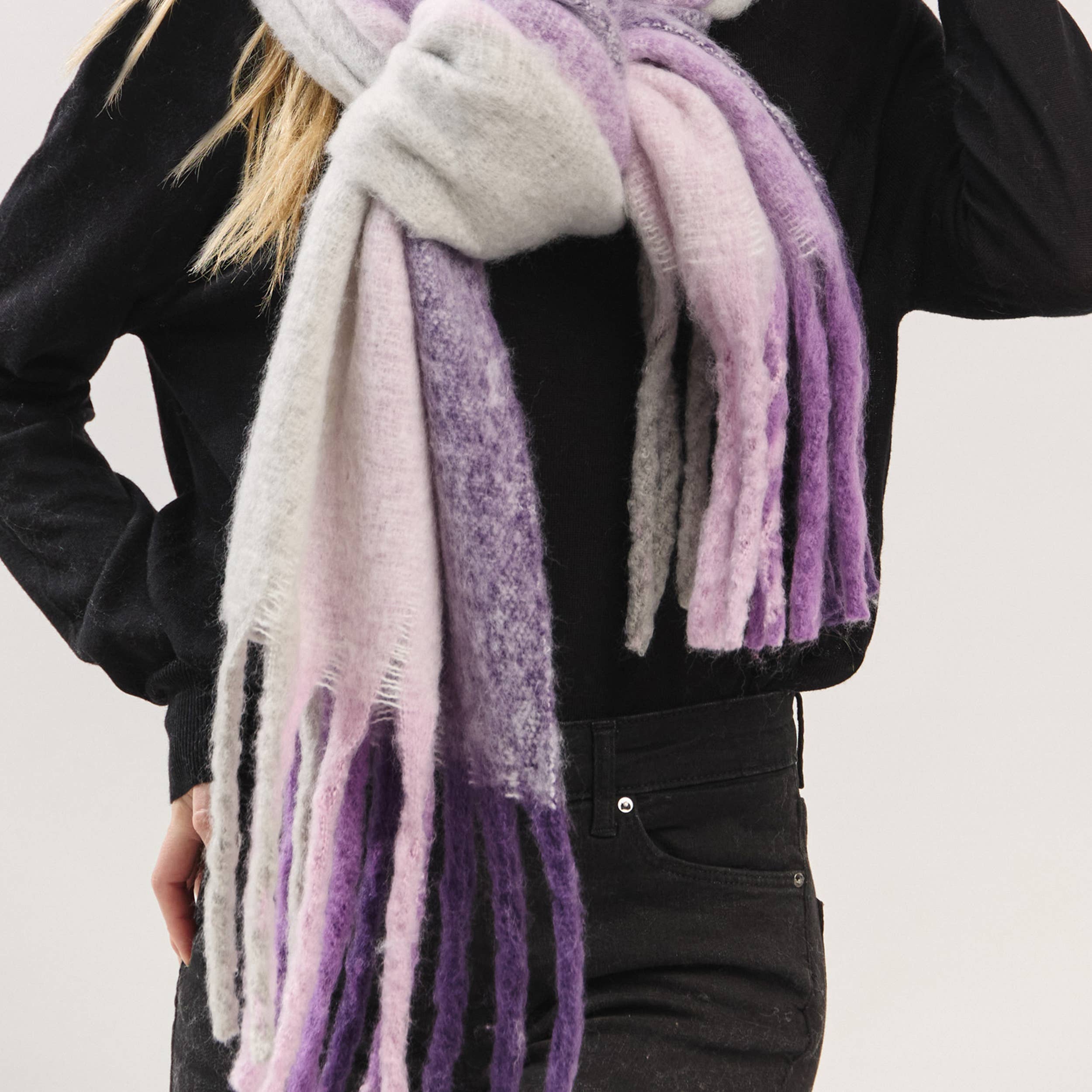 Hana – Cachecol - Mulher por atacado – Cachecol com Franjas de Bloco de Cor Sólida Escovada13