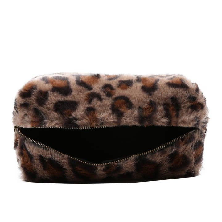 MiMi Wholesale - Wholesale Makeup/Cosmetic Bag - JBG311 Faux Fur Leopard Pouch5