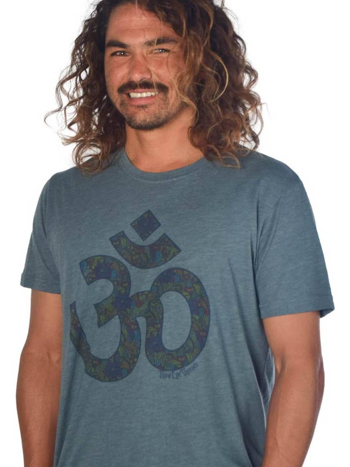 Paisley Om auf Kurzarm-T-Shirt mit Rundhalsausschnitt für den Großhandel von Third Eye Threads