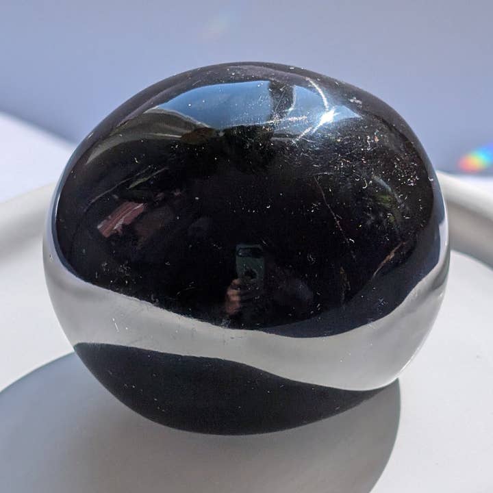 Bernstein Unikat "Goldener Wächter" | Uralte Wärme & Schutz (182g) für den Großhandel von Temple of desire