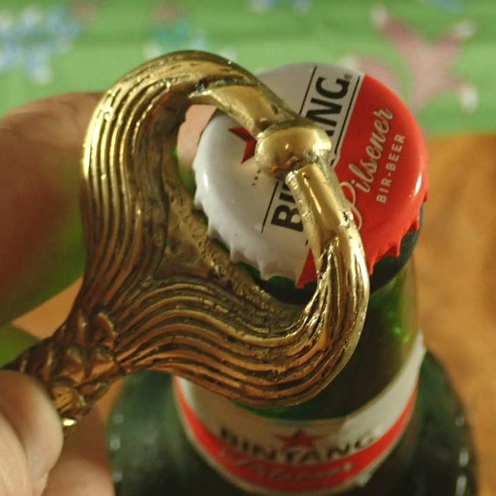 Ubud Glass - Vente Ouvre-bouteille/tire-bouchon - Décapsuleur en laiton en forme de crabe unique - Pièce d'art artisanale exquise6