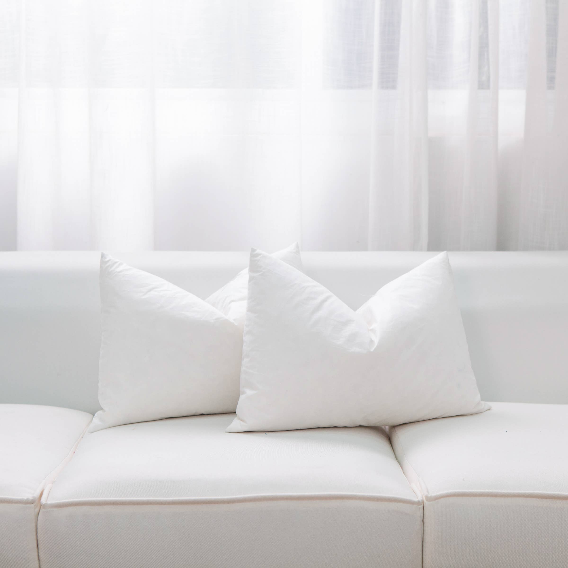 HUIRESOURCE - Wholesale Pillow Insert - 100% Feather Cushion–Plush, Natural Support-Made in Canada2