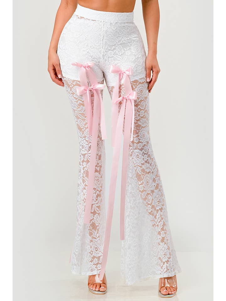 Pantalon à bas évasé en dentelle classique avec short intérieur en