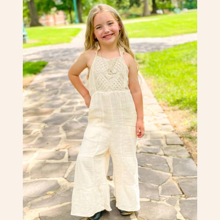 HAHA MAMA Clothing - Venta al por mayor Conjunto de mamá y bebé - Mono de Crochet Blanco Suave para Mamá e Hija - Niña0