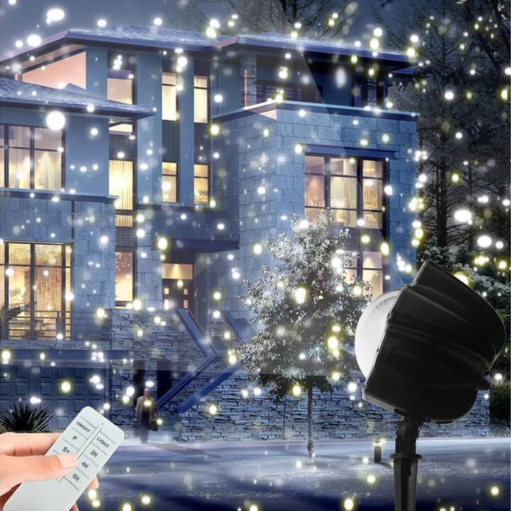 Christmas Holiday LED Snowflake Projector Light Outdoor with Remote for wholesale by AICase