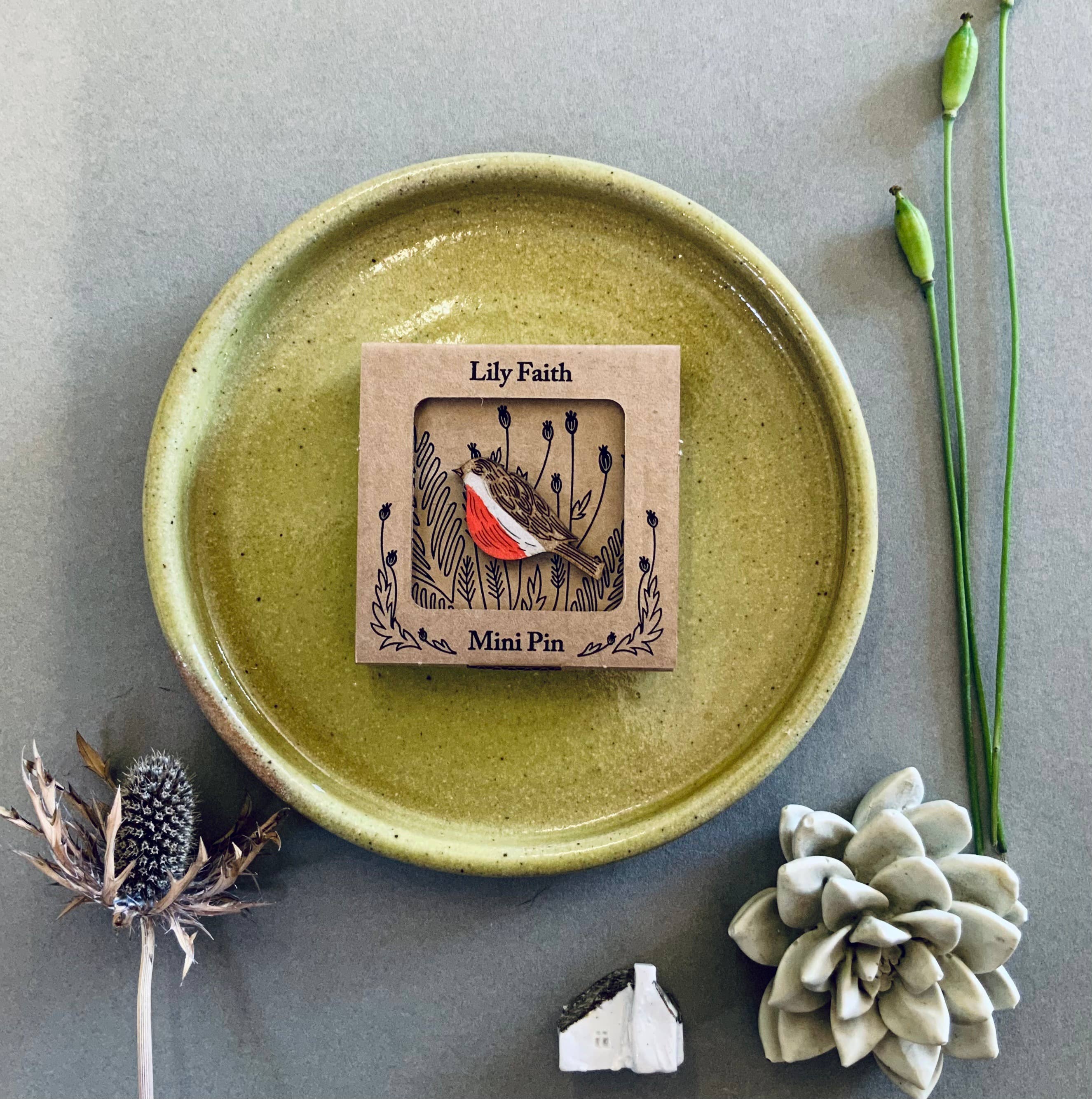 Lily Faith – wholesale Brooch – Robin Mini Pin Brooch2