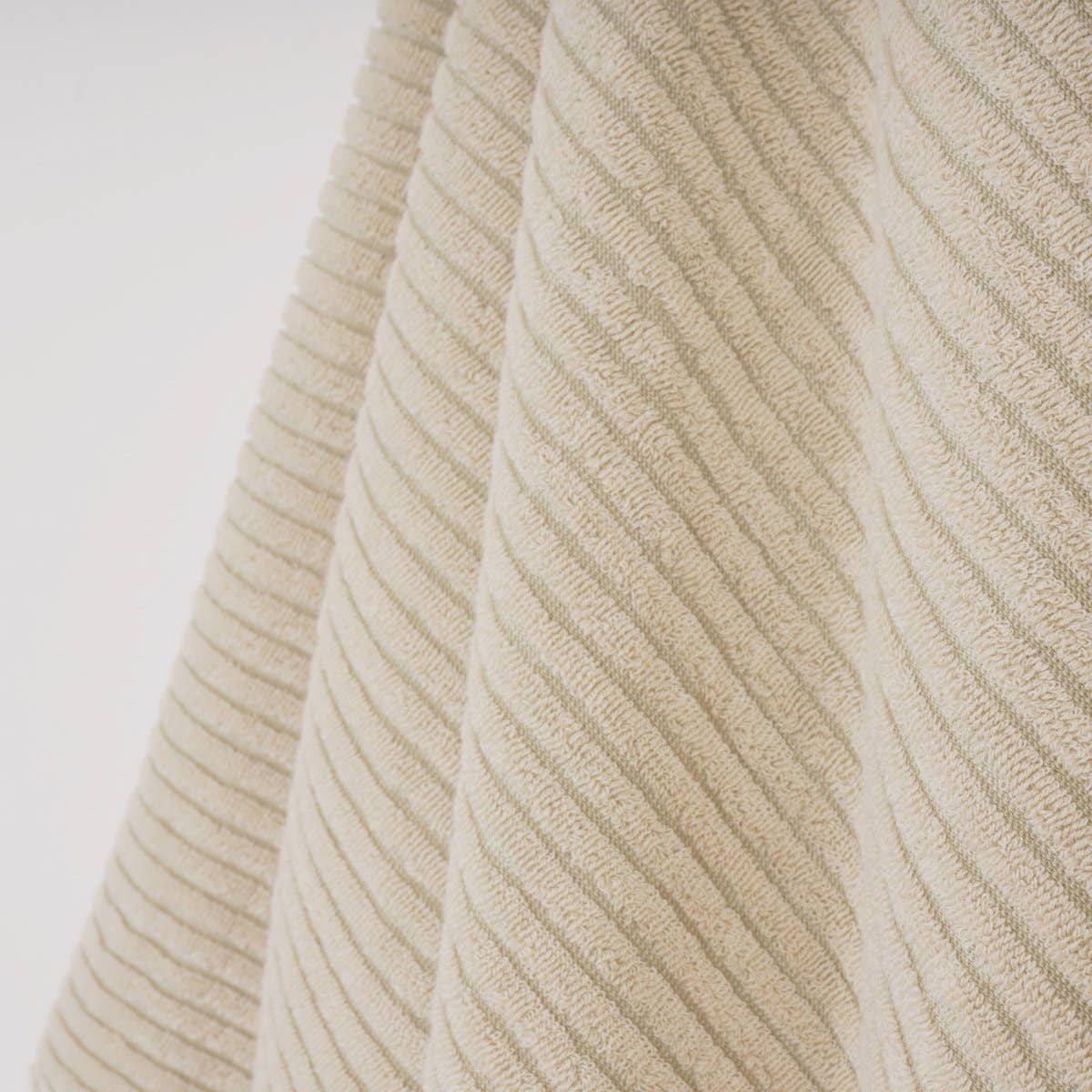 Primitive - Wholesale Badhanddoek - OUTLET - Ovella grote badhanddoek W0123