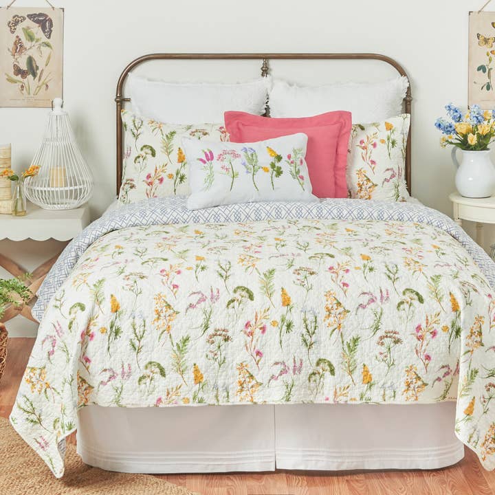 Genevieve Floral Quilt Set for wholesale by C&F Home