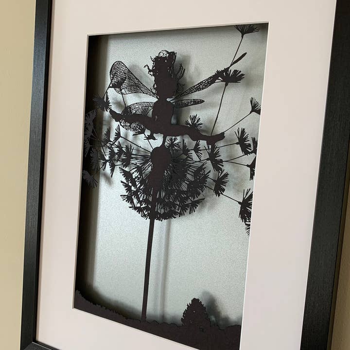 SKYLARK - FANTASY WIRE Papercut ingelijst voor wholesale door Fantasywire