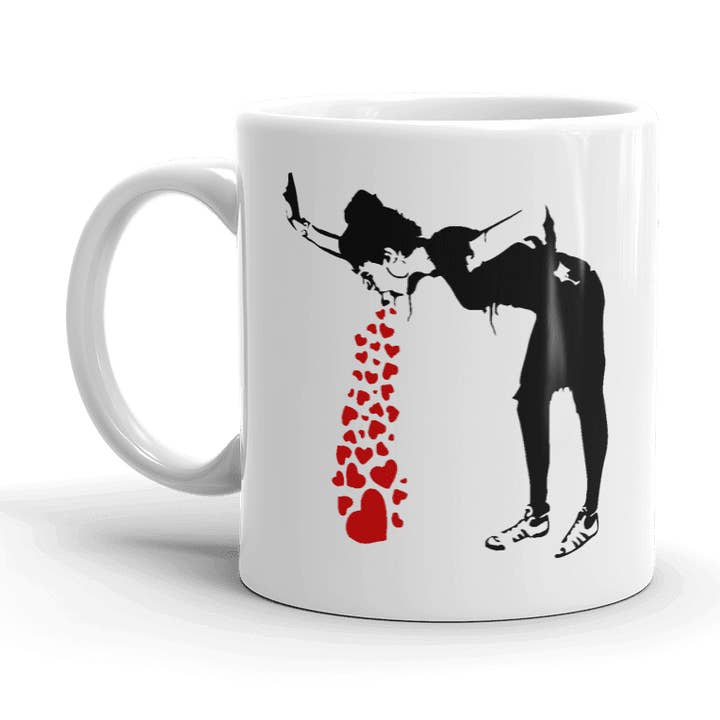 Tazza con grafica Banksy Lovesick Girl Throwing Up Hearts per la vendita all'ingrosso da parte di Art-O-Rama Shop
