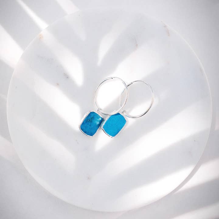 Ke Aloha Jewelry – wholesale Hoop earrings – Howlite Turquoise Silver Medium Hoop Earrings - Silver Alaka'i3