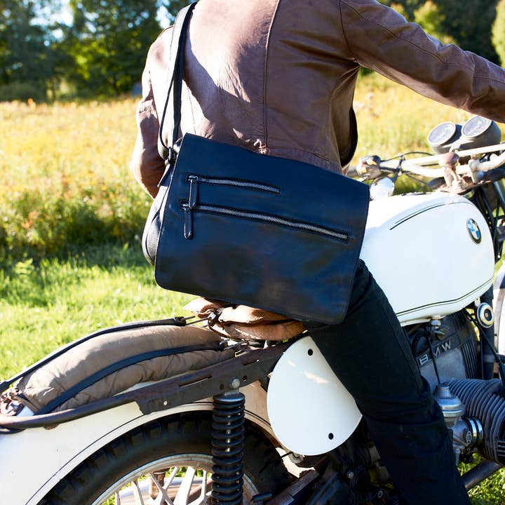 Latico Leathers – Großhandel Messenger Bag – Damen – Spring St. Handgefertigte Umhängetaschen aus Leder7