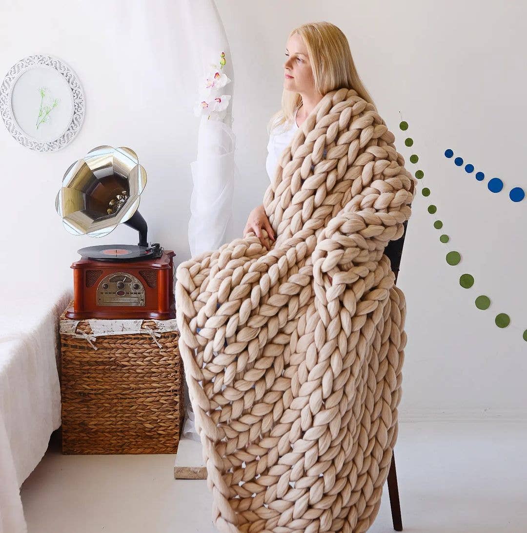 Chunky Wool Studio - Wholesale Throw Blanket - Handmade Chunky Knit Blankets8