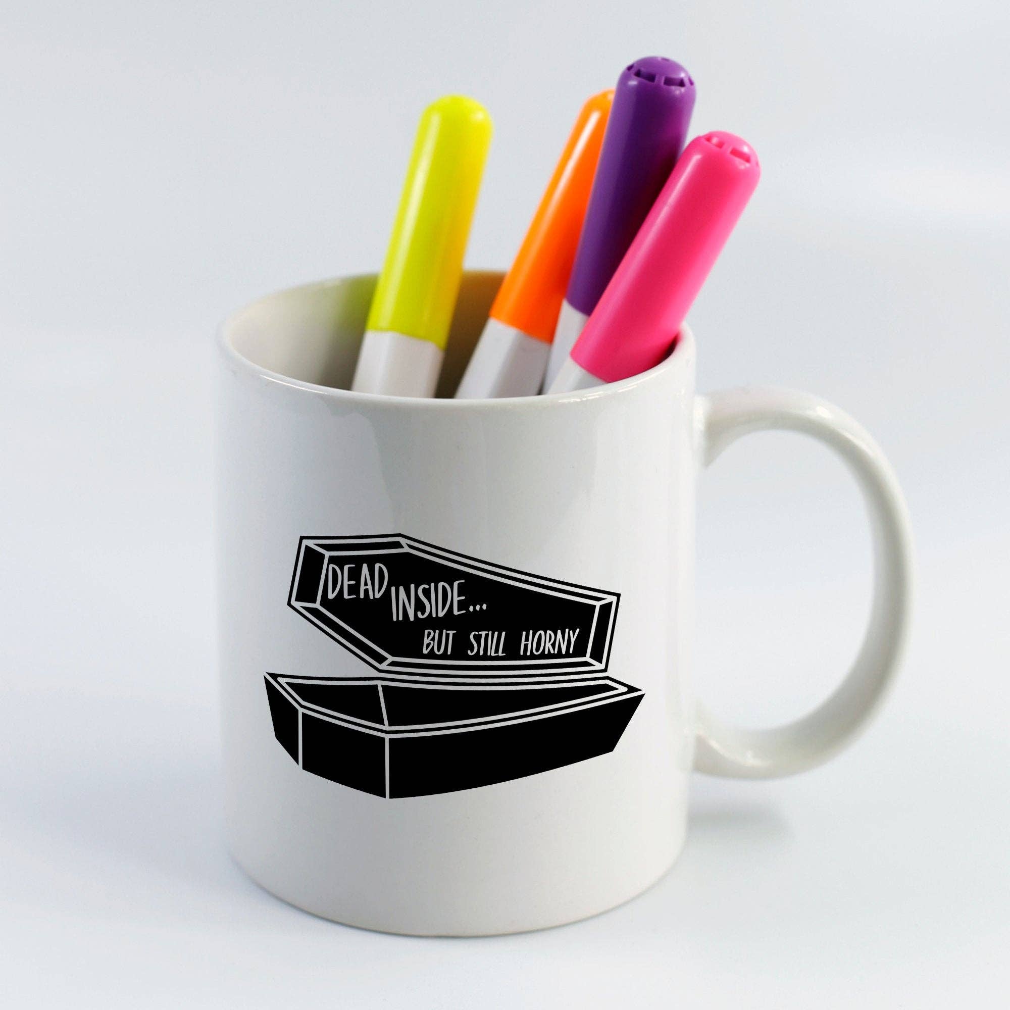 Sticker Bull - Venta al por mayor Taza - Taza de café Dead Inside But Still Horny de 11 onzas10