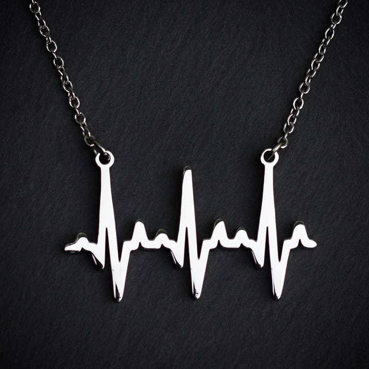 Boutique Academia – wholesale Hänge-/berlockhalsband – Hjärtslag Halsband