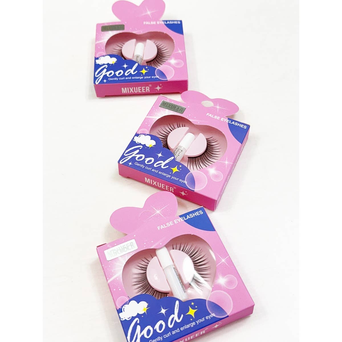 BLACK Natural Look False Eyelashes for wholesale on Faire2