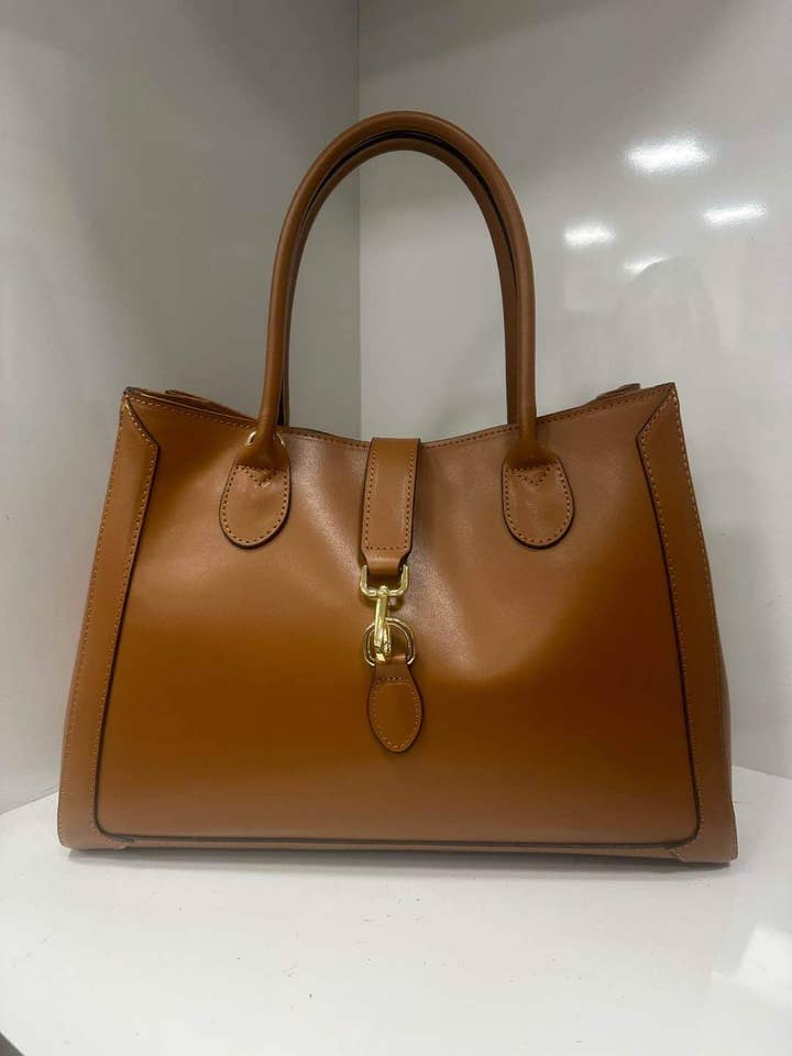 ST492CH Italiensk Choklad Äkta Läder Box Tote Väska för wholesale av JIJOU CAPRI