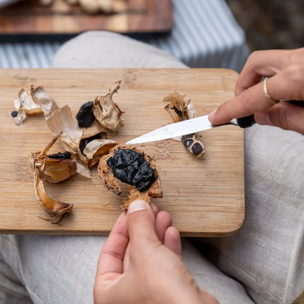 Byron Bay Olive Co. - Wholesale Canned vegetables - Black Garlic - Peeled cloves2