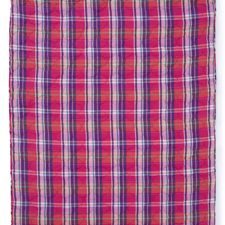 Couvre-lit matelassé à carreaux pour la vente par Four Leaves