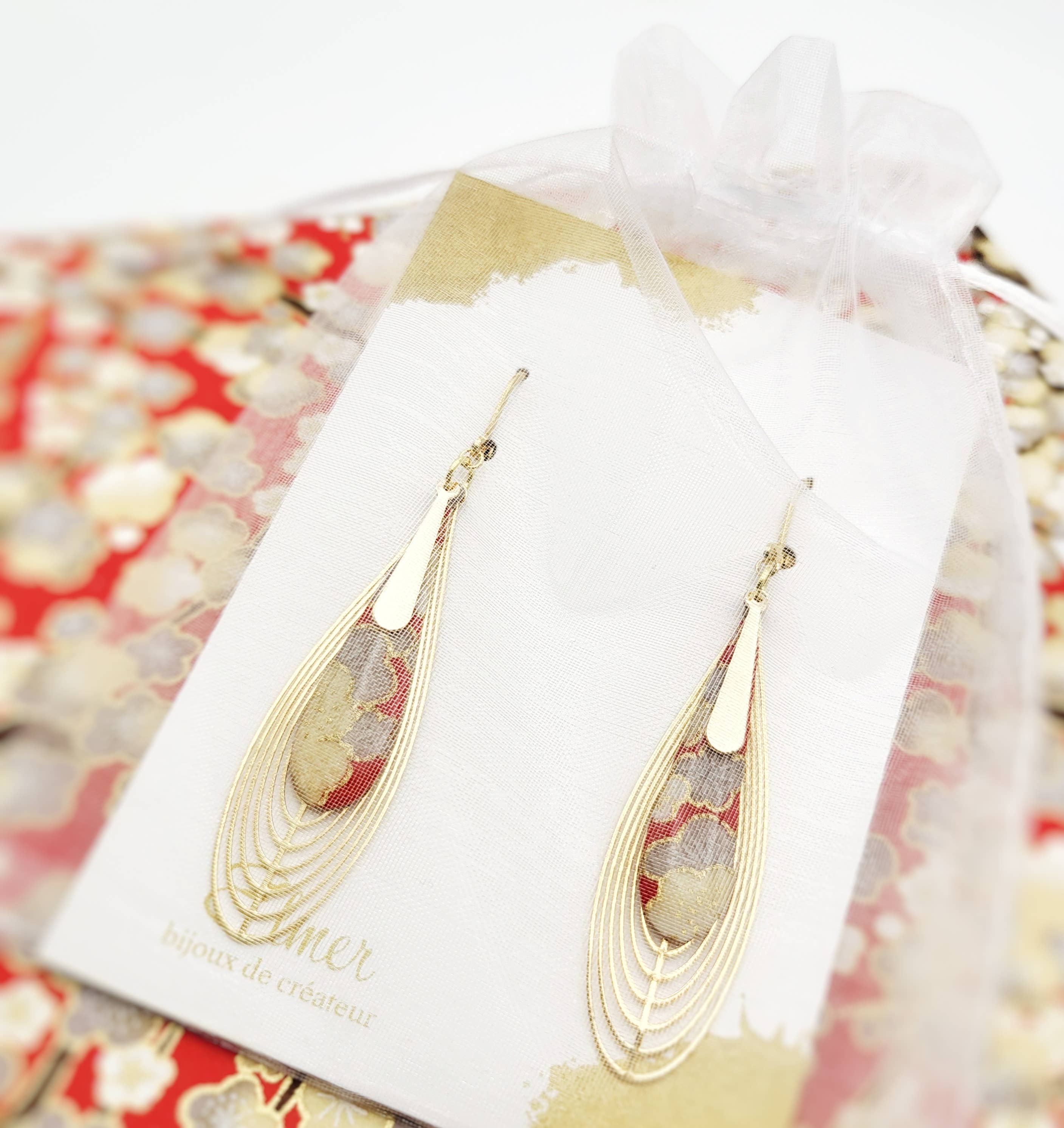 Elmer – Großhandel Ohrhänger – Hängende Ohrringe RAN, 4 Farben3