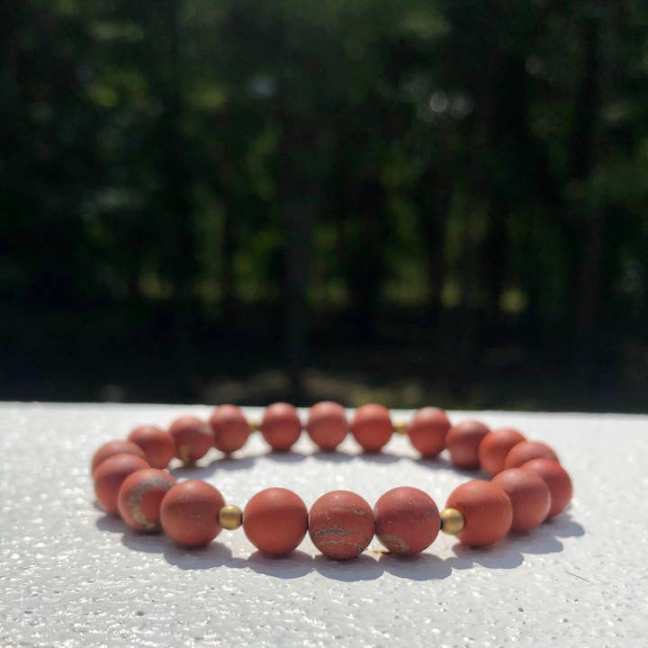 Strength Bracelet, rotes Jaspis-Armband für den Großhandel von Stone+Sage