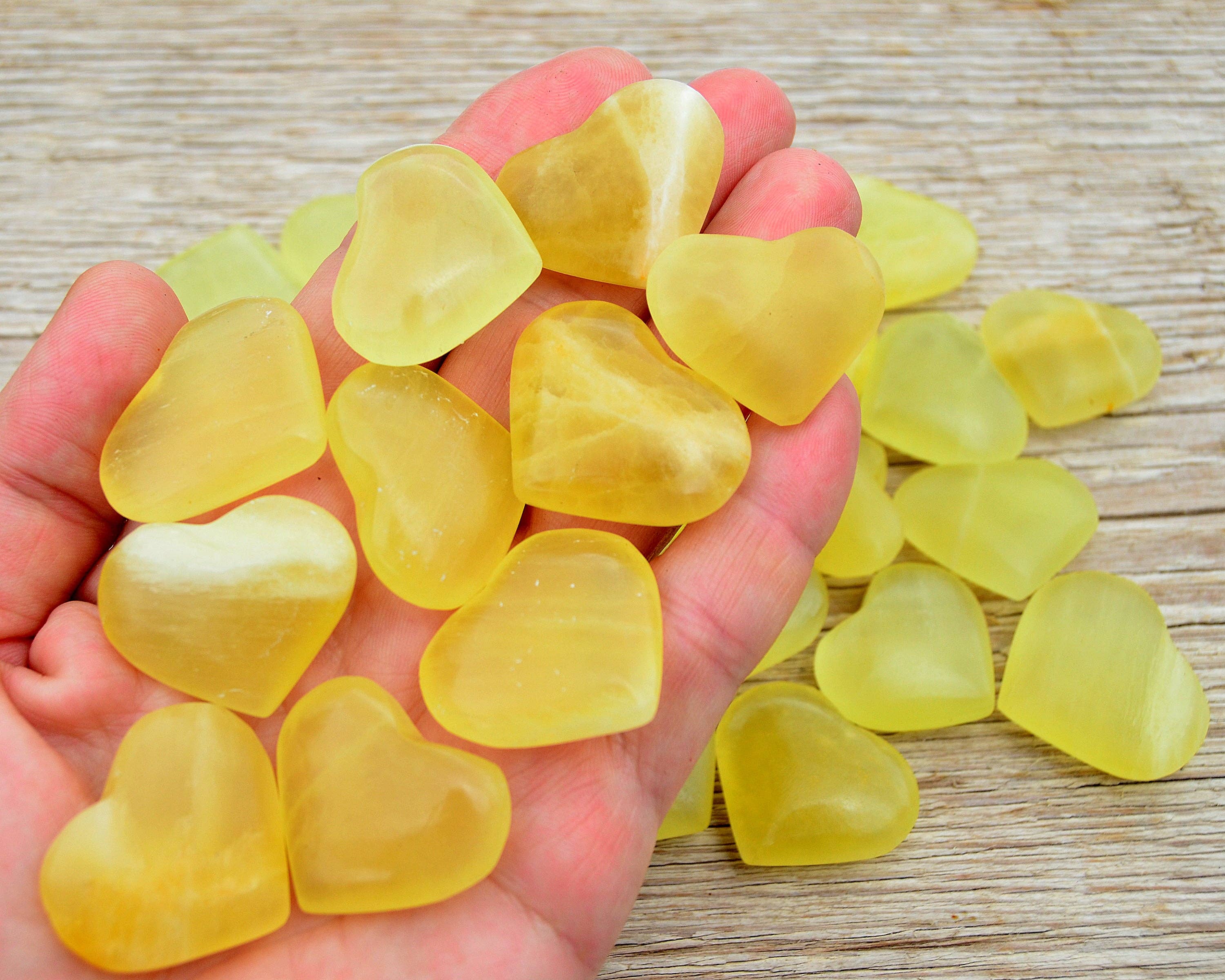 Kaia & Crystals – wholesale Spiritual stone/crystal – Lemon Calcite Heart (25mm - 40mm)1