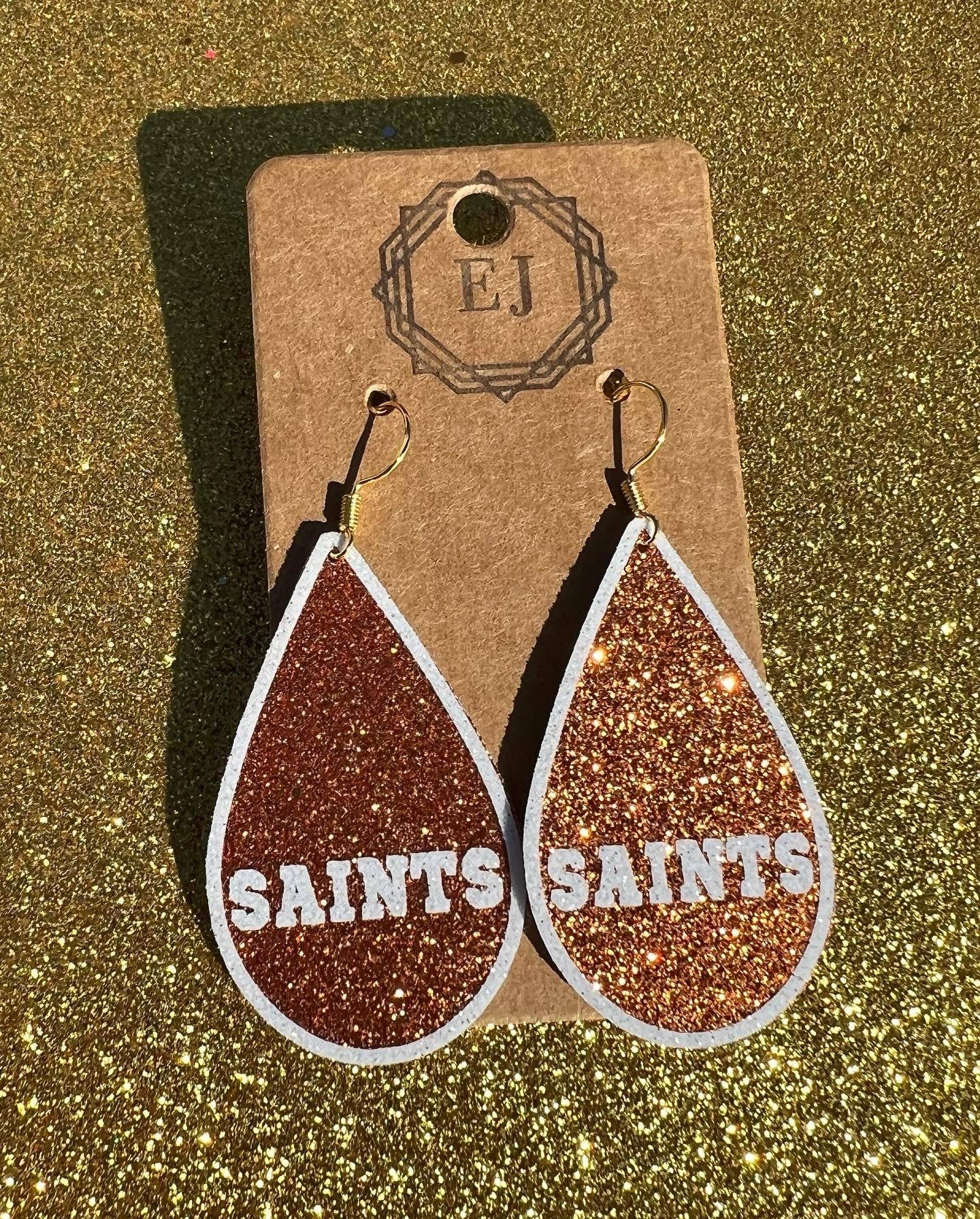 Elizabeth James Artisan Jewelry – Engroshandel Hængeøreringe og creoløreringe – Fangst Spil, Ikke Følelser3