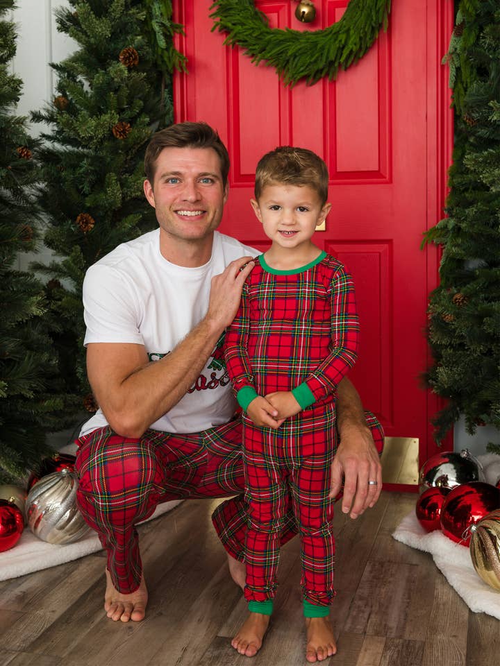 Rojo Conjunto de pijama de manga larga para niños SoftSnooze™ de viscosa de bambú en cuadros rojos Nicholas de venta al por mayor en Faire5