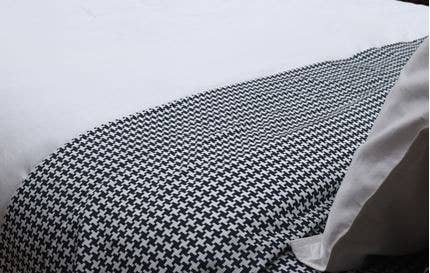 Thread Experiment - Wholesale Sheet Set - Houndstooth Sheet Set0