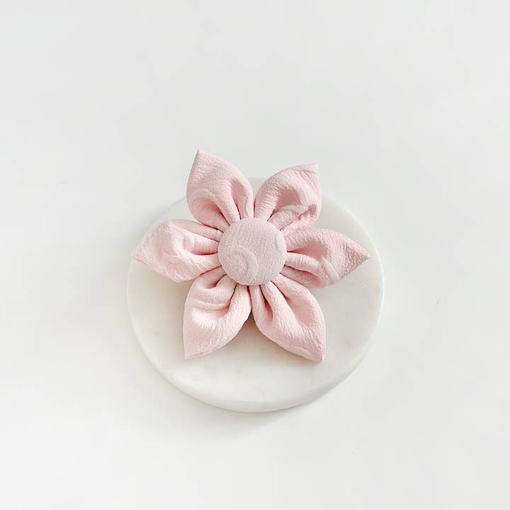 LUXE Baby Pink Heart Collar Flower for wholesale by Cocopup London