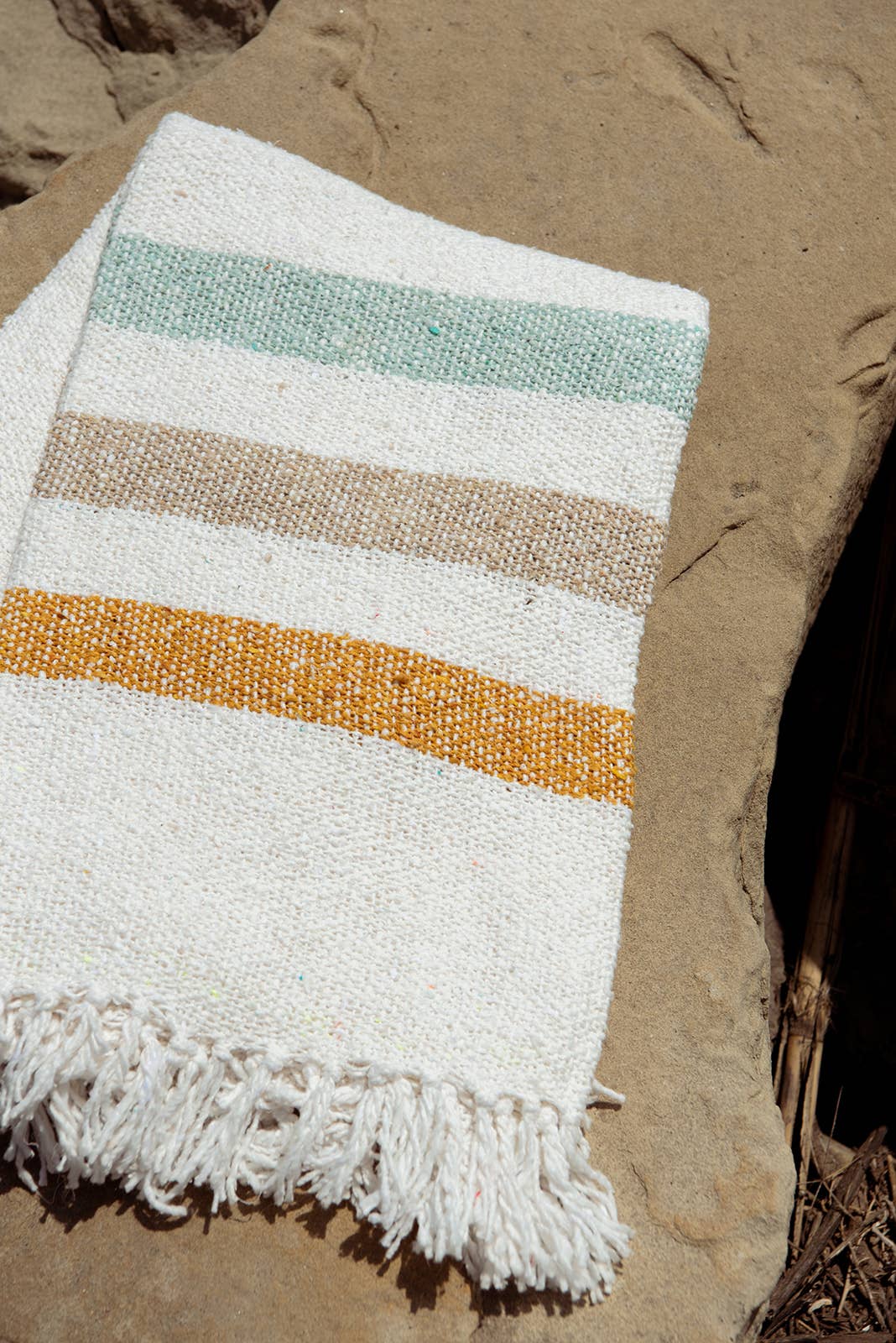Sundream - Wholesale Throw Blanket - Sol - RECYCLED THROW BLANKET 8