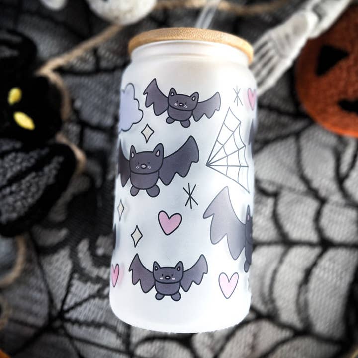 Bidette en verre Bats and Spiderweb pour la vente par Cups4Cuties