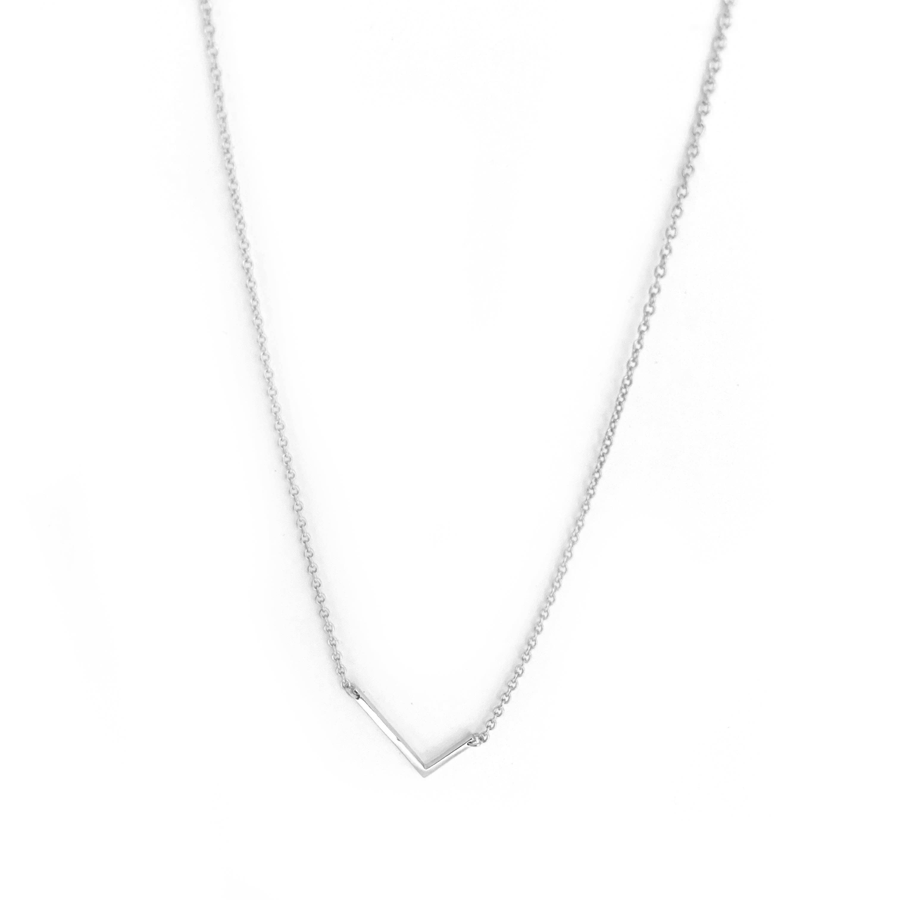 Marlyn Schiff - Wholesale Pendant/Charm Necklace - sterling silver sideways initial necklace7