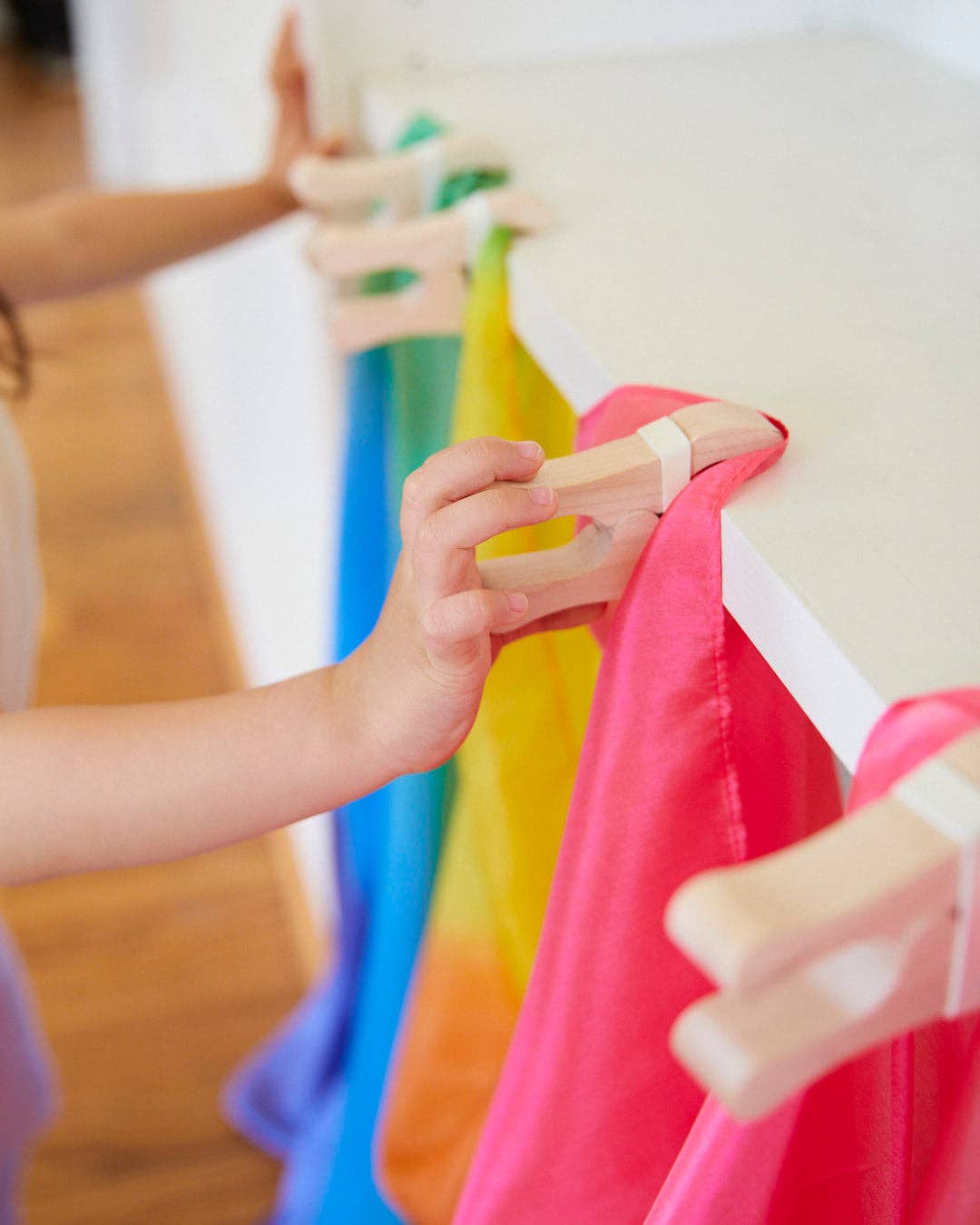 Sarah’s Silks - Wholesale Wood Toy - Kids - Playclips Set of 44