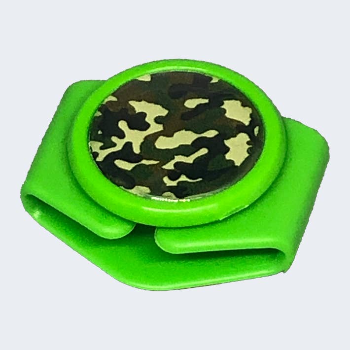 Camo Shoelace Lock for wholesale by Knotbots