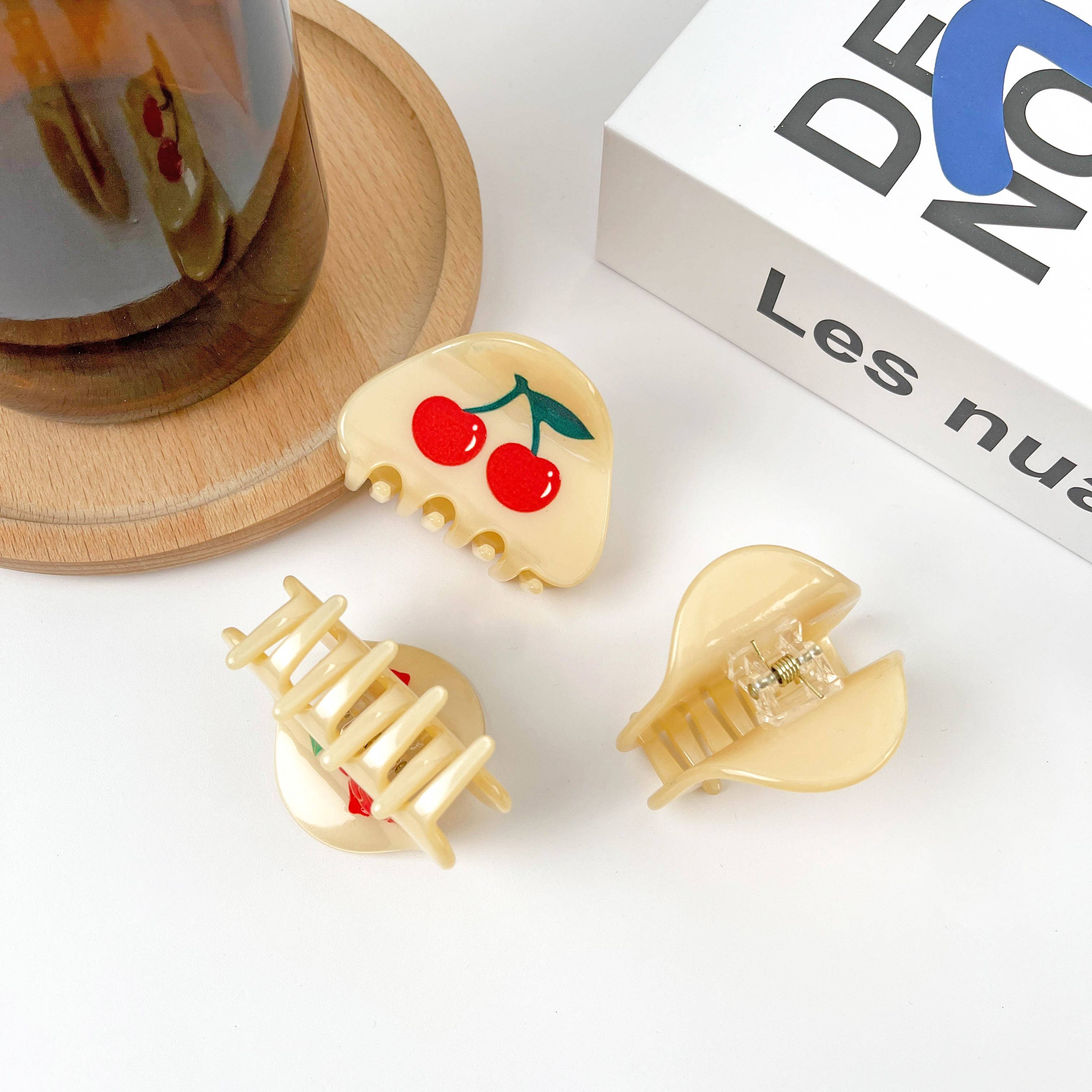 TheDivaSoap - Wholesale Hair Clip - Women's - Medium Flower Hair Clip3