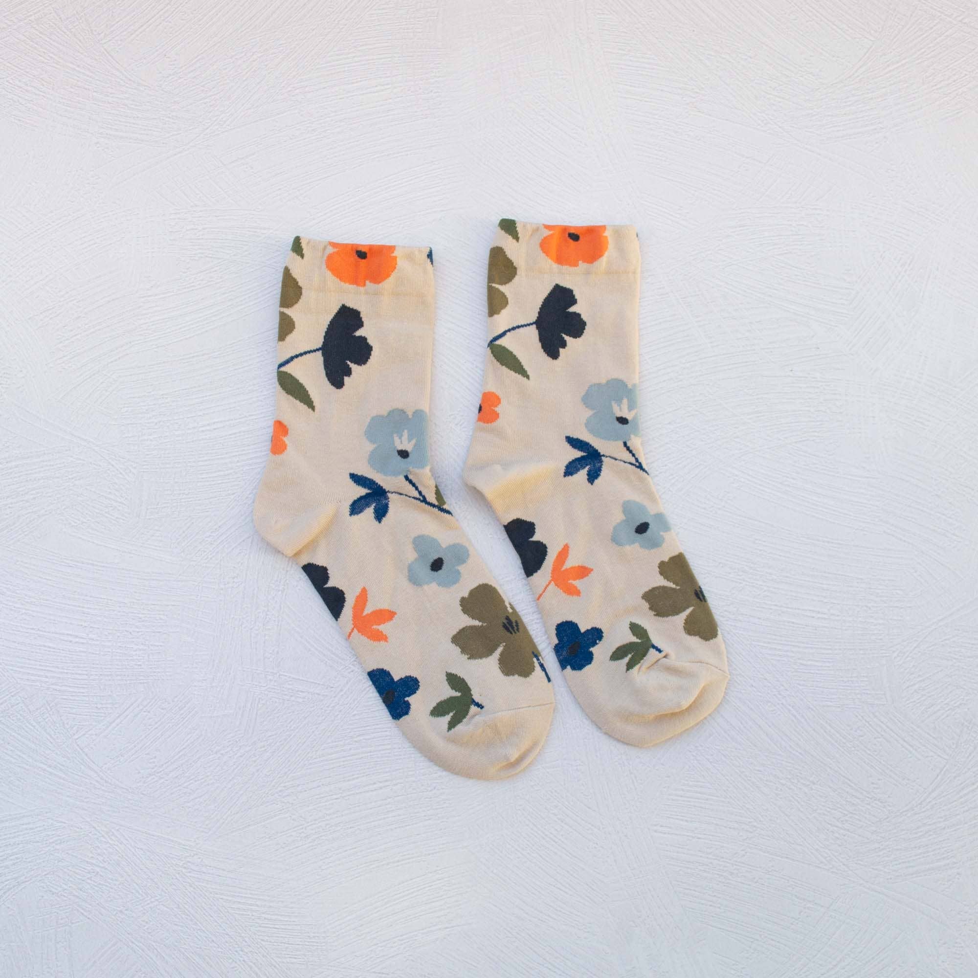Tiepology - Wholesale Socks - Women's - Ella Floral Casual Socks4
