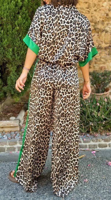 Rosa Clothing - Wholesale Lounge Set - Women's - Leopard Print Contrast Trim Shirt Top Pants Lounge Set3