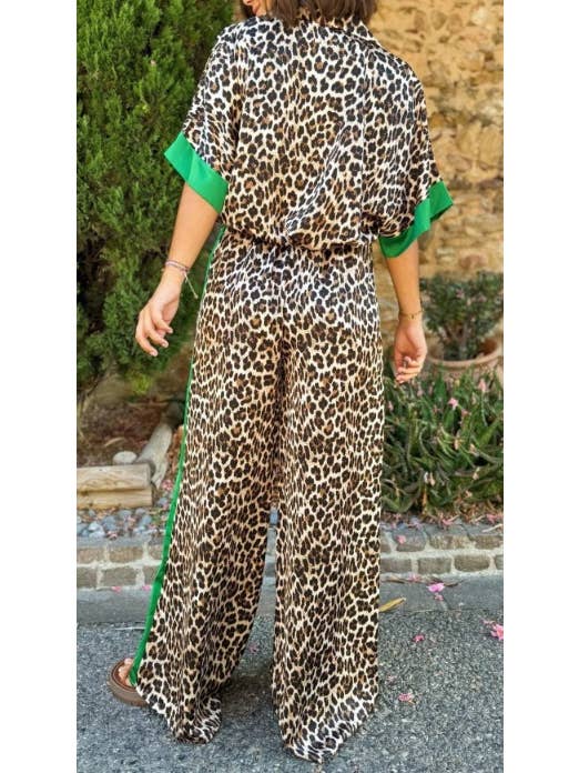 Rosa Clothing - Wholesale Lounge Set - Women's - Leopard Print Contrast Trim Shirt Top Pants Lounge Set3