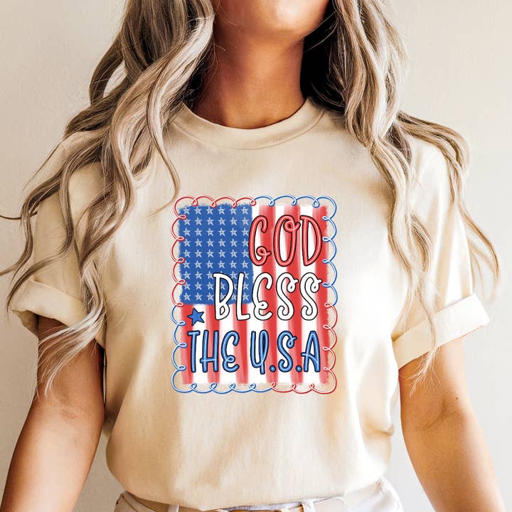Camiseta Gráfica del 4 de Julio Dios Bendiga a EE.UU. para venta al por mayor de Happy Mail Wholesale