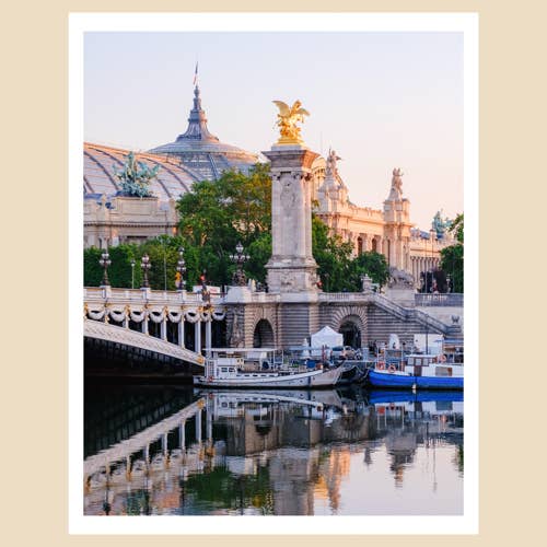 Paris Art Print (11x14): La Sena at Sunrise por atacado de Charlotte to Paris